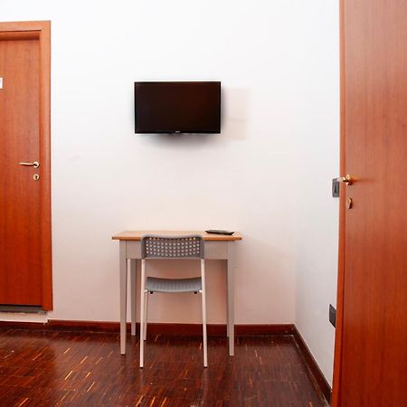 Palazzo Carafa Della Spina Room And Apartment Naples Extérieur photo