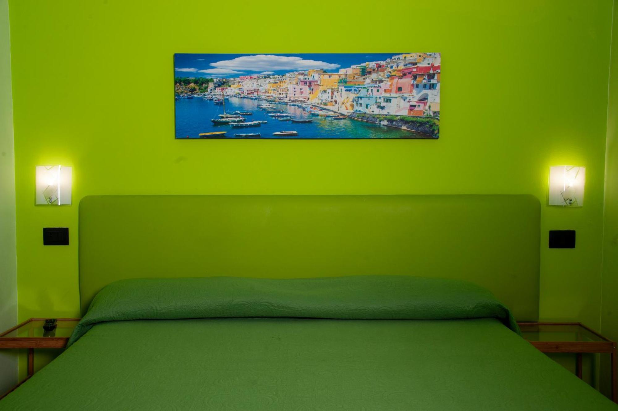 Palazzo Carafa Della Spina Room And Apartment Naples Extérieur photo