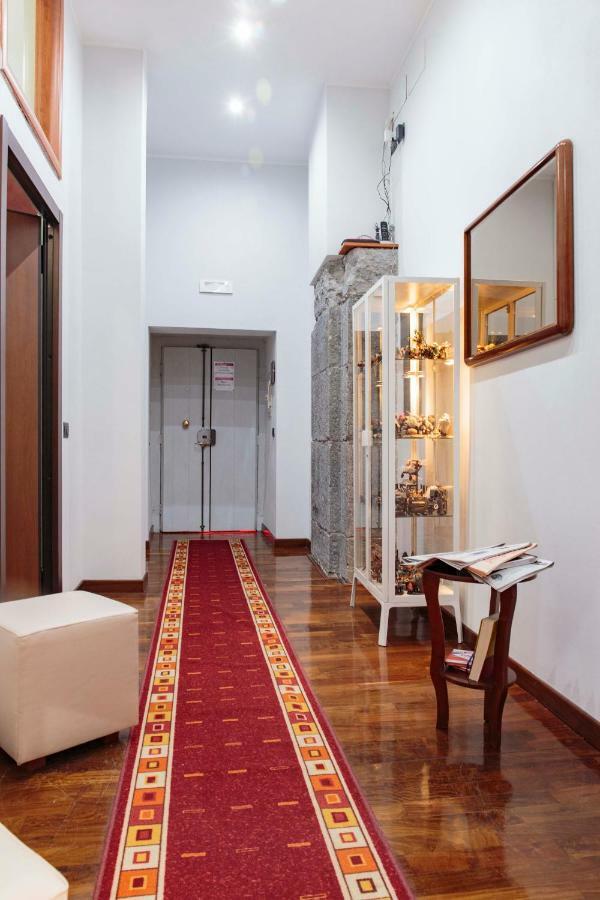Palazzo Carafa Della Spina Room And Apartment Naples Extérieur photo