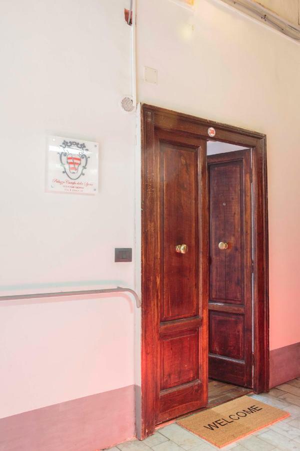 Palazzo Carafa Della Spina Room And Apartment Naples Extérieur photo